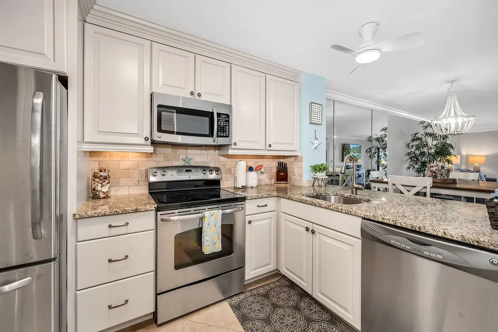 1041 Swallow Avenue Marco Island FL 34145