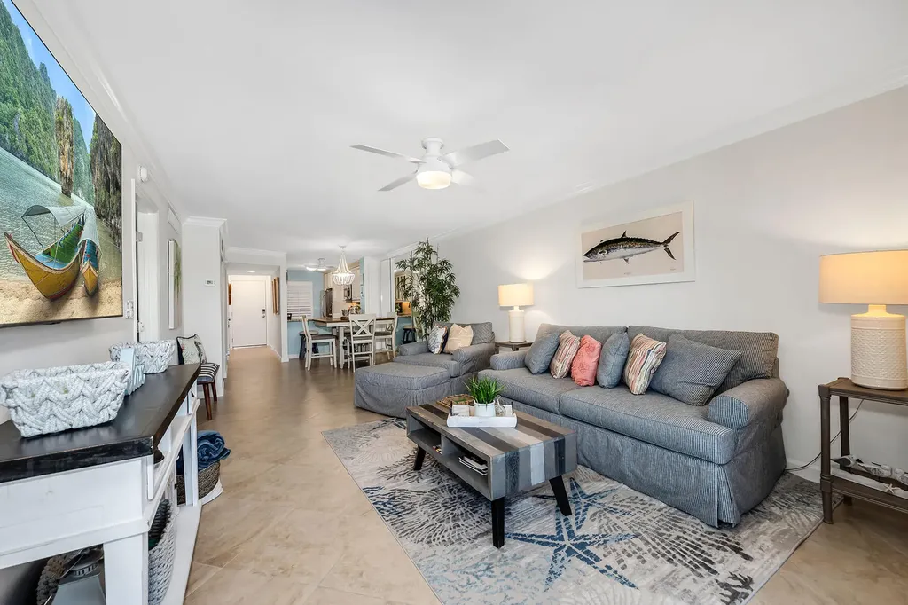 1041 Swallow Avenue Marco Island FL 34145