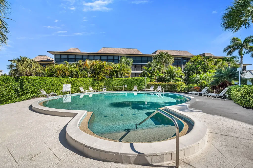 1041 Swallow Avenue Marco Island FL 34145