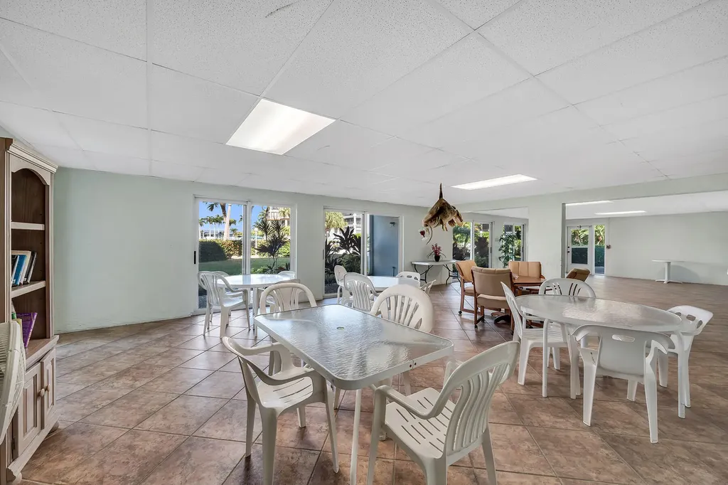 1041 Swallow Avenue Marco Island FL 34145