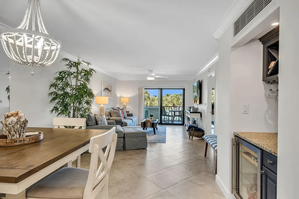 1041 Swallow Avenue Marco Island FL 34145