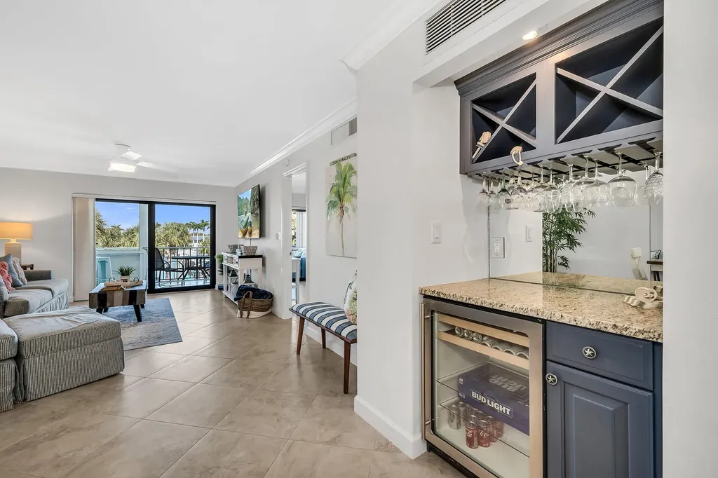 1041 Swallow Avenue Marco Island FL 34145