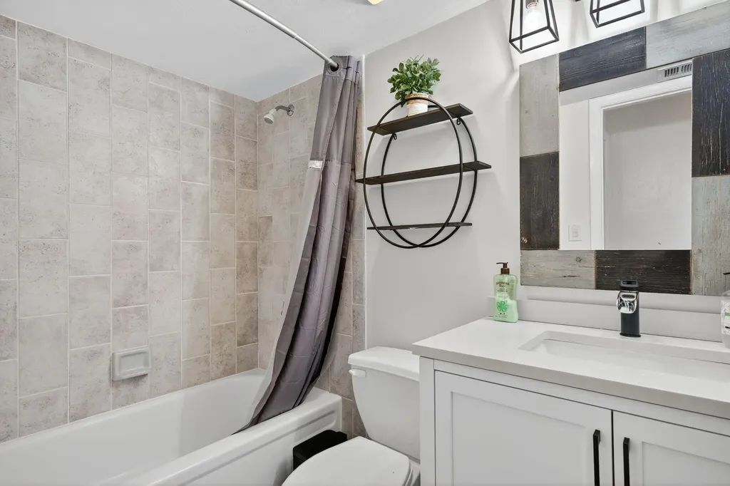 1123 S Collier Boulevard Marco Island FL 34145