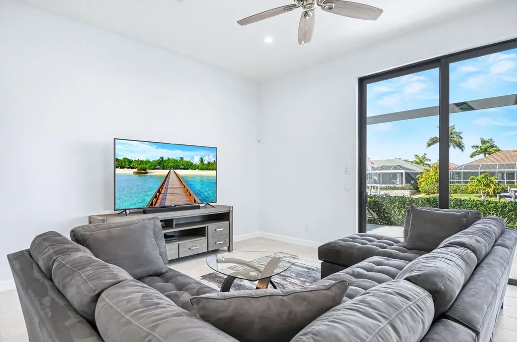 782 Saturn Court Marco Island FL 34145