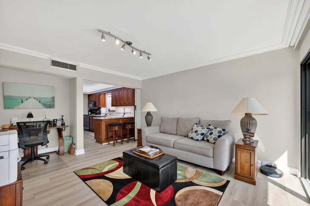 845 Collier Court Marco Island FL 34145