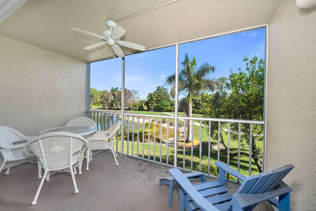 7025 Dennis Naples FL 34104