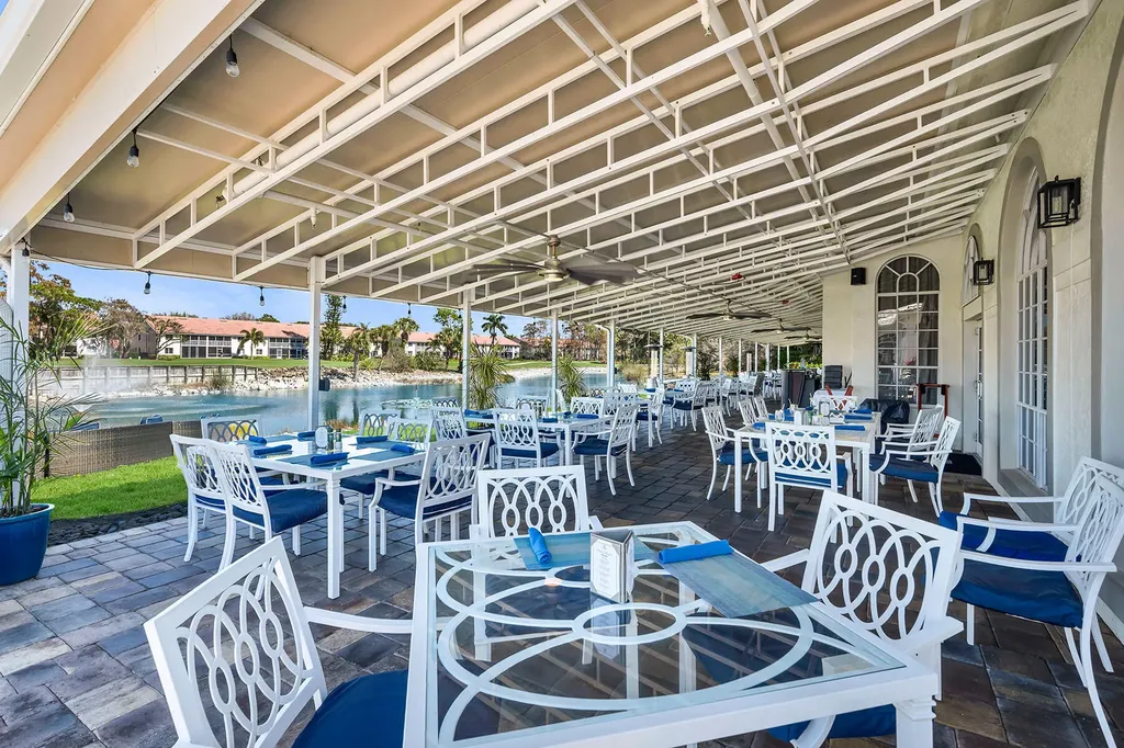 7025 Dennis Naples FL 34104