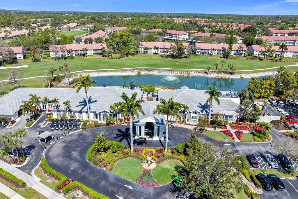 7025 Dennis Naples FL 34104