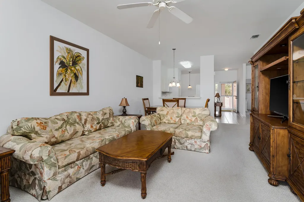 3972 Bishopwood Court E Naples FL 34114