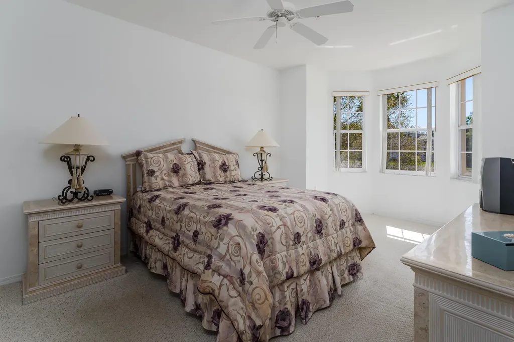 3972 Bishopwood Court E Naples FL 34114