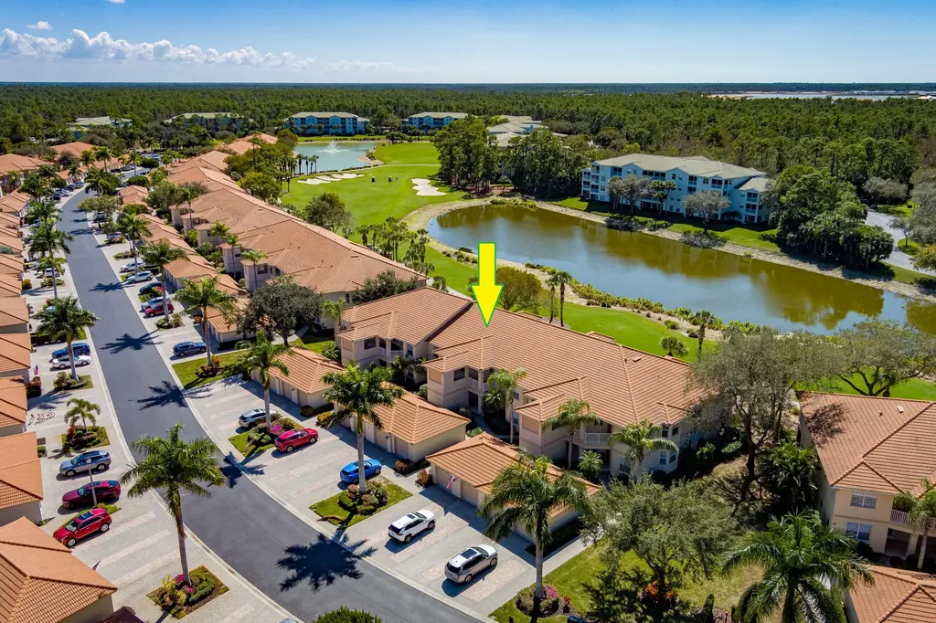 3972 Bishopwood Court E Naples FL 34114