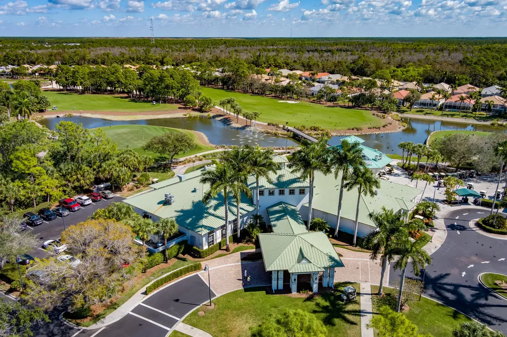 3972 Bishopwood Court E Naples FL 34114