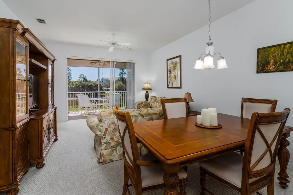 3972 Bishopwood Court E Naples FL 34114