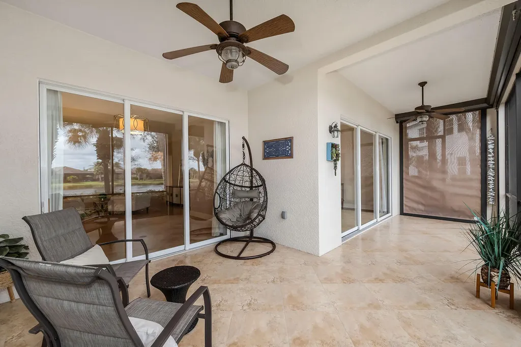 2718 Callista Naples FL 34114