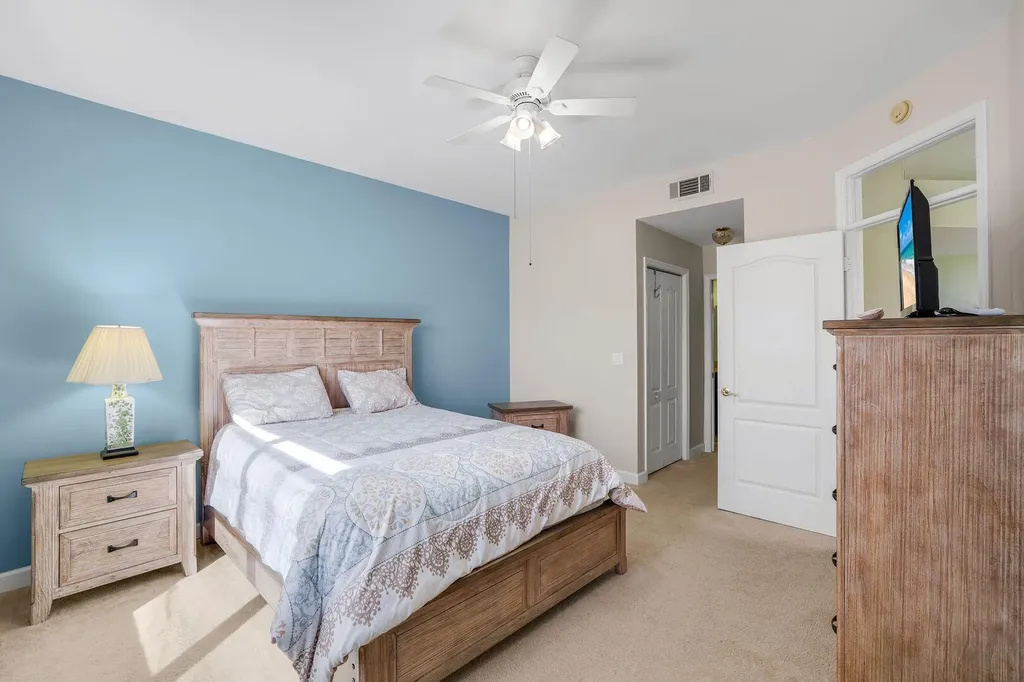 230 Newport Drive Naples FL 34114