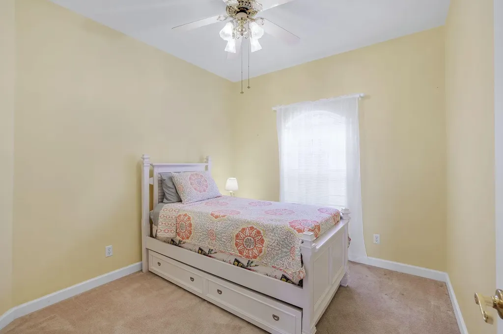 230 Newport Drive Naples FL 34114