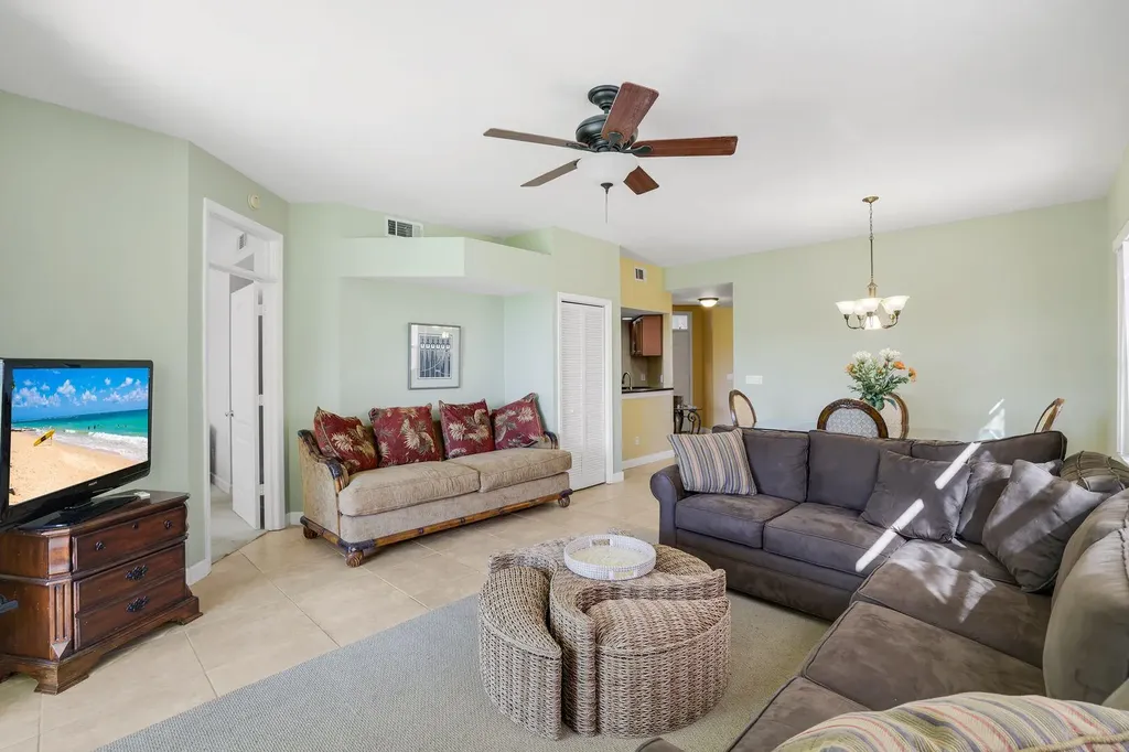 230 Newport Drive Naples FL 34114