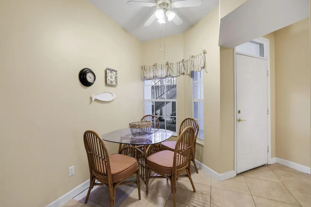 230 Newport Drive Naples FL 34114