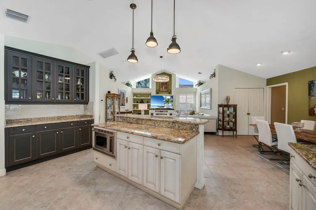 3480 Fiddlehead Court Bonita Springs FL 34134