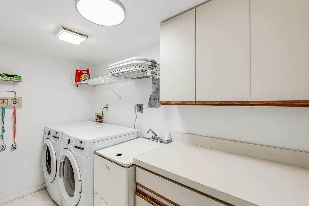 908 Collier Court Marco Island FL 34145