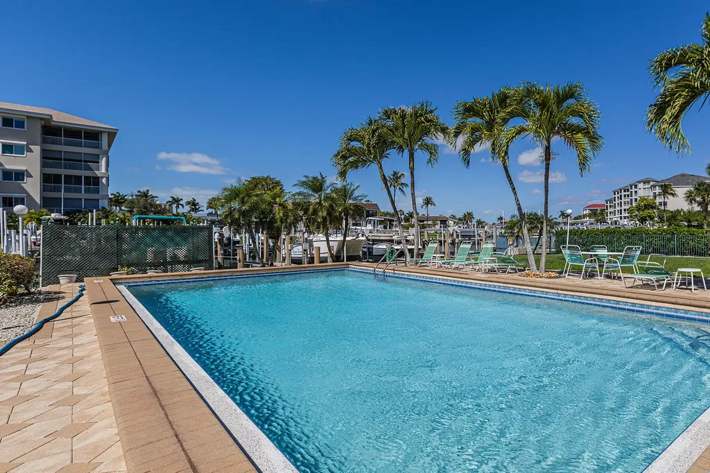 908 Collier Court Marco Island FL 34145