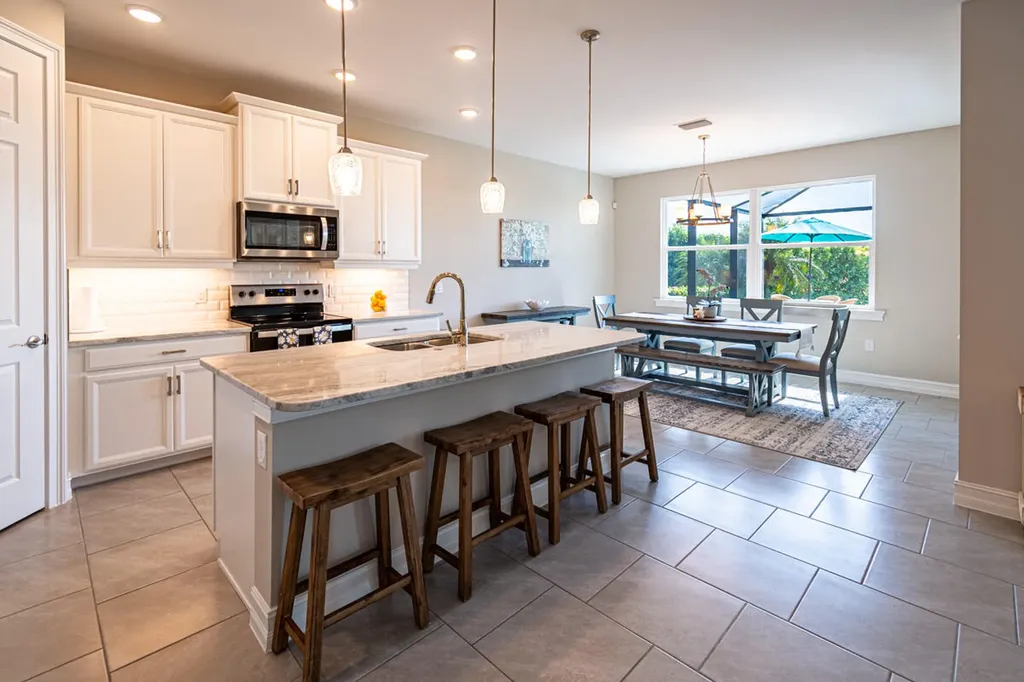 18702 Lake Hammock Drive Naples FL 34114