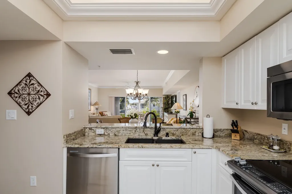 907 Panama Court Marco Island FL 34145