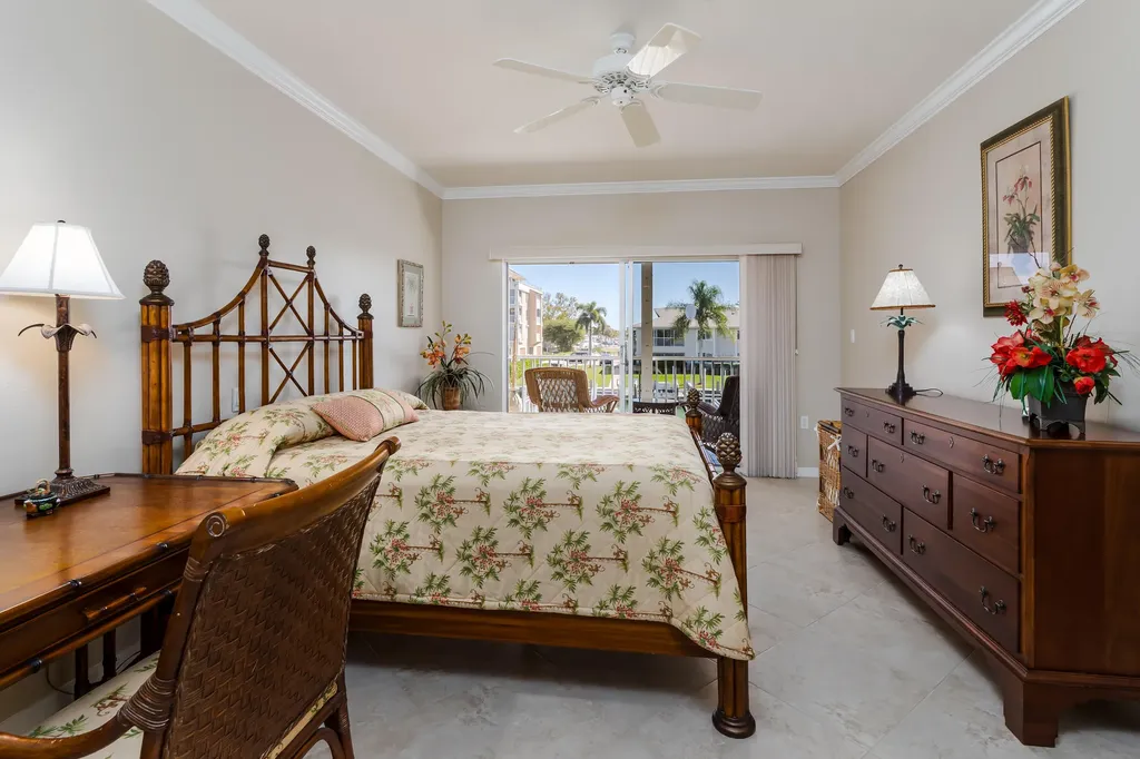 907 Panama Court Marco Island FL 34145