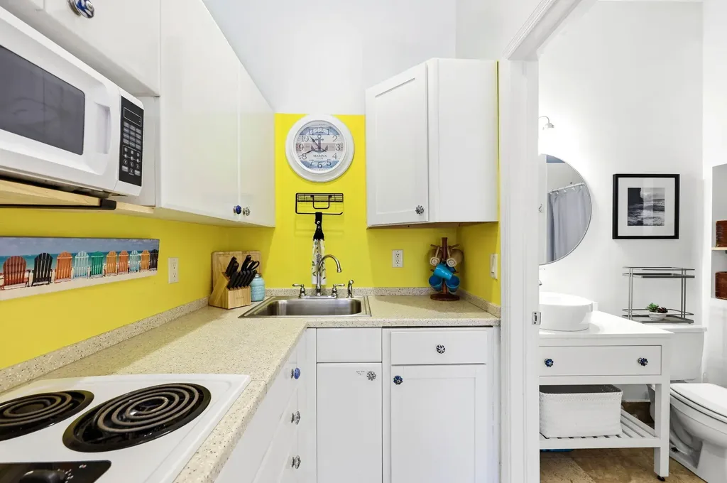 25000 Tamiami Trail E Naples FL 34114