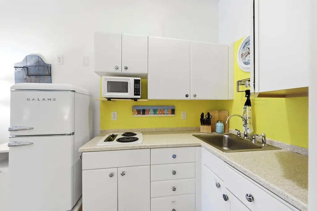 25000 Tamiami Trail E Naples FL 34114