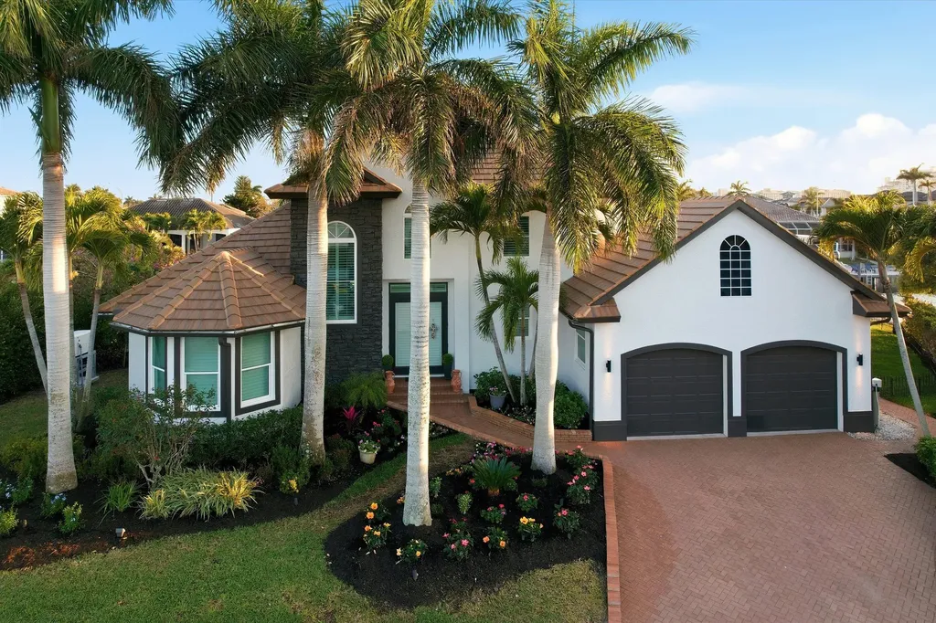 1045 Cottonwood Court Marco Island FL 34145