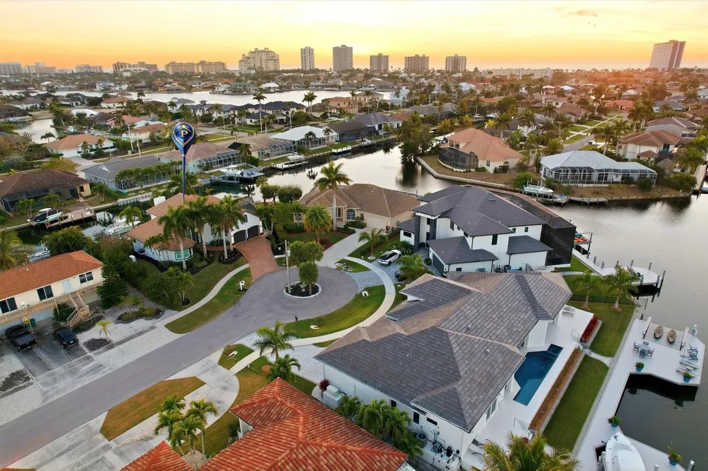 1045 Cottonwood Court Marco Island FL 34145