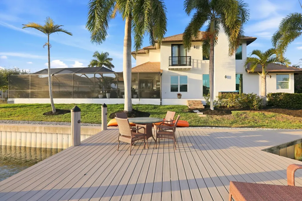 1045 Cottonwood Court Marco Island FL 34145