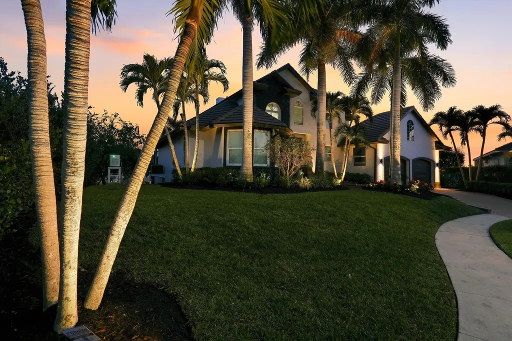 1045 Cottonwood Court Marco Island FL 34145