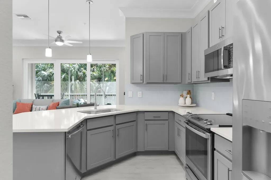 238 Indies Drive E Naples FL 34114