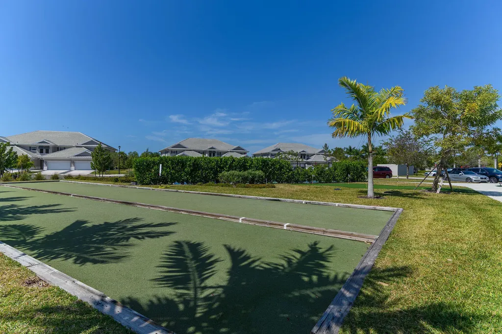 238 Indies Drive E Naples FL 34114