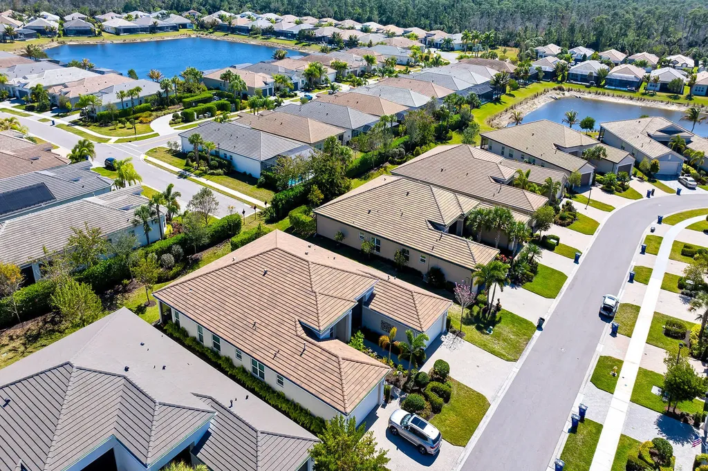 28616 Lobos Circle Bonita Springs FL 34135