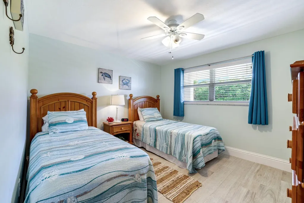 270 N Collier Marco Island FL 34145