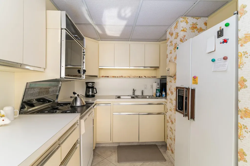 140 Seaview Marco Island FL 34145