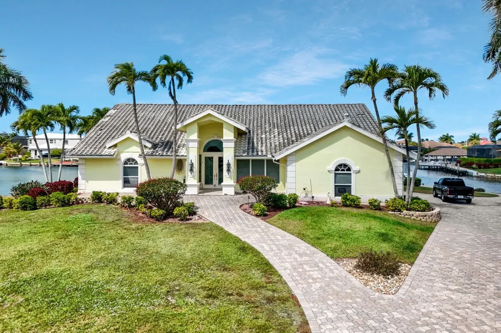 1063 Whiteheart Court Marco Island FL 34145