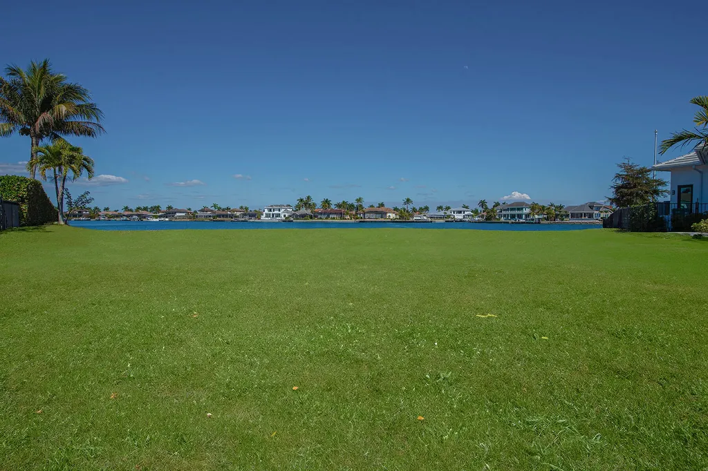 996 Spruce Court Marco Island FL 34145