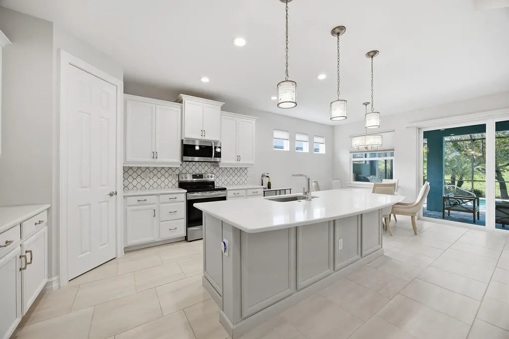 14520 Stern Way Naples FL 34114