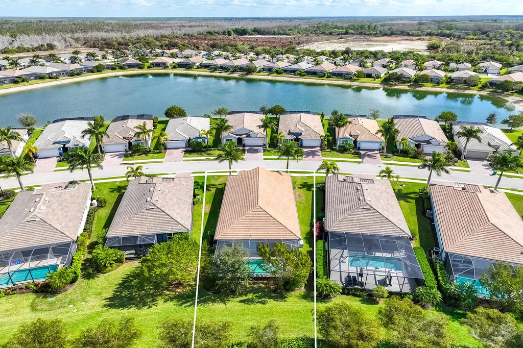 14520 Stern Way Naples FL 34114