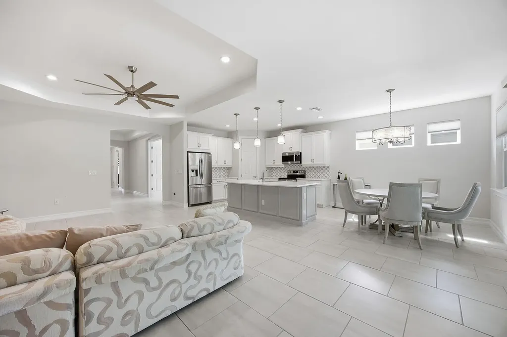 14520 Stern Way Naples FL 34114