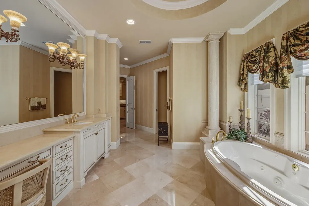 3840 Isla Del Sol Way Naples FL 34114