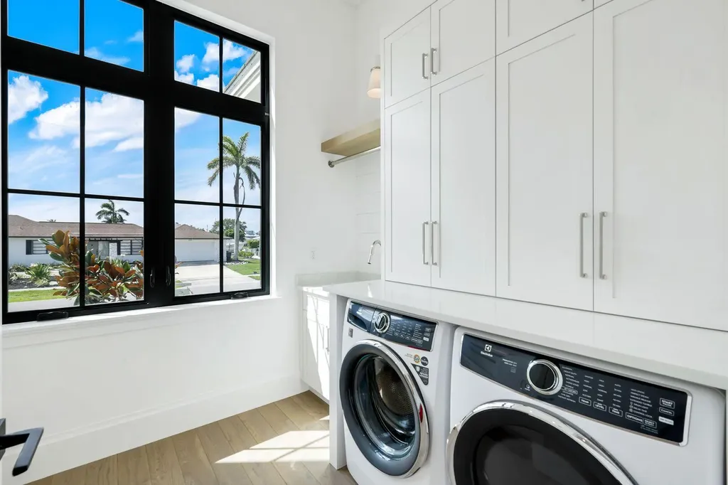 960 Iris Court Marco Island FL 34145