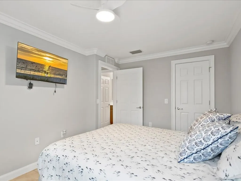 8687 Genova Court Naples FL 34114