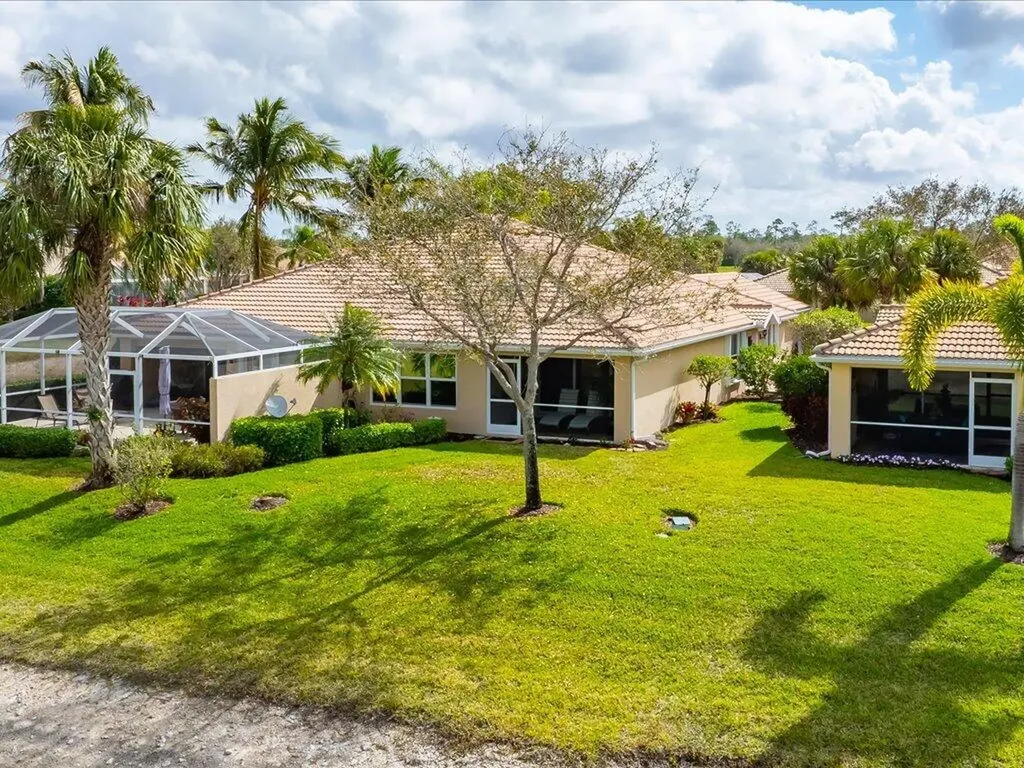 8687 Genova Court Naples FL 34114