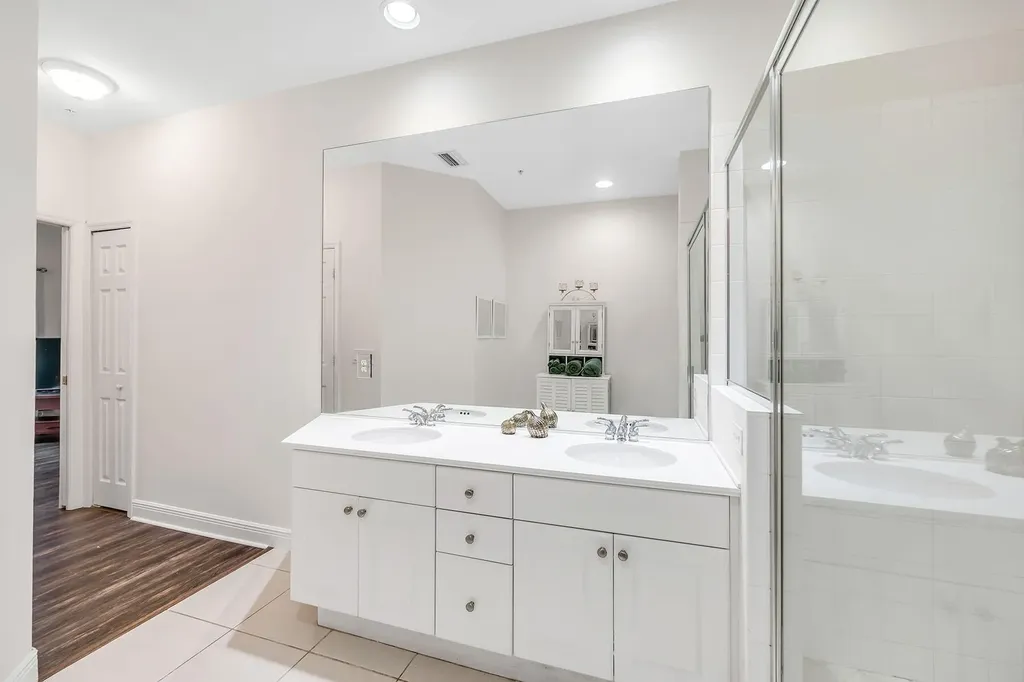 1360 Sweetwater Cove Naples FL 34110