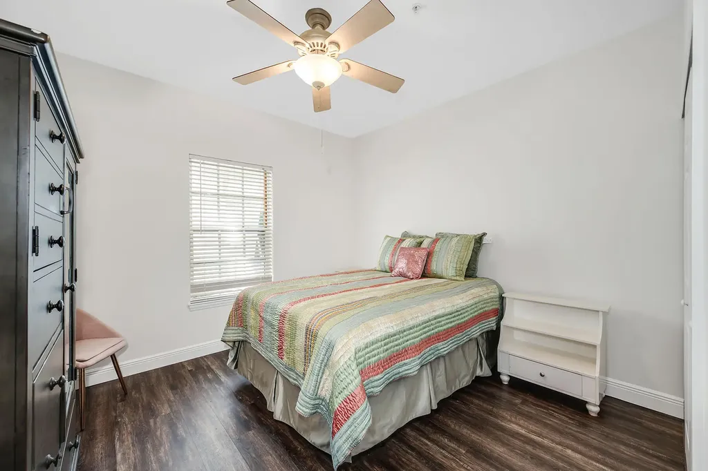 1360 Sweetwater Cove Naples FL 34110